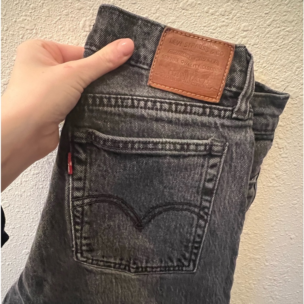 Levi Wedgie Jean
